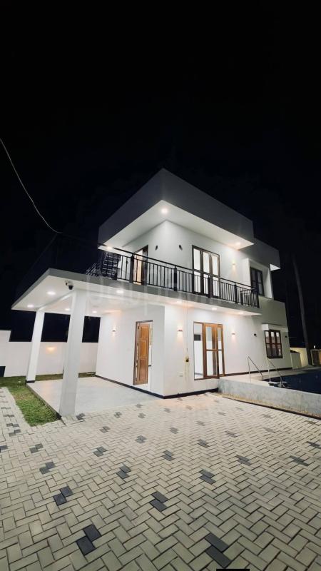House for Sale in Makola