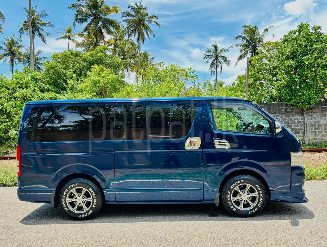 Toyota Hiace 2011 - නැවත සකස් කල වෑන් රථය sale in Sri Lanka - patpat.lk