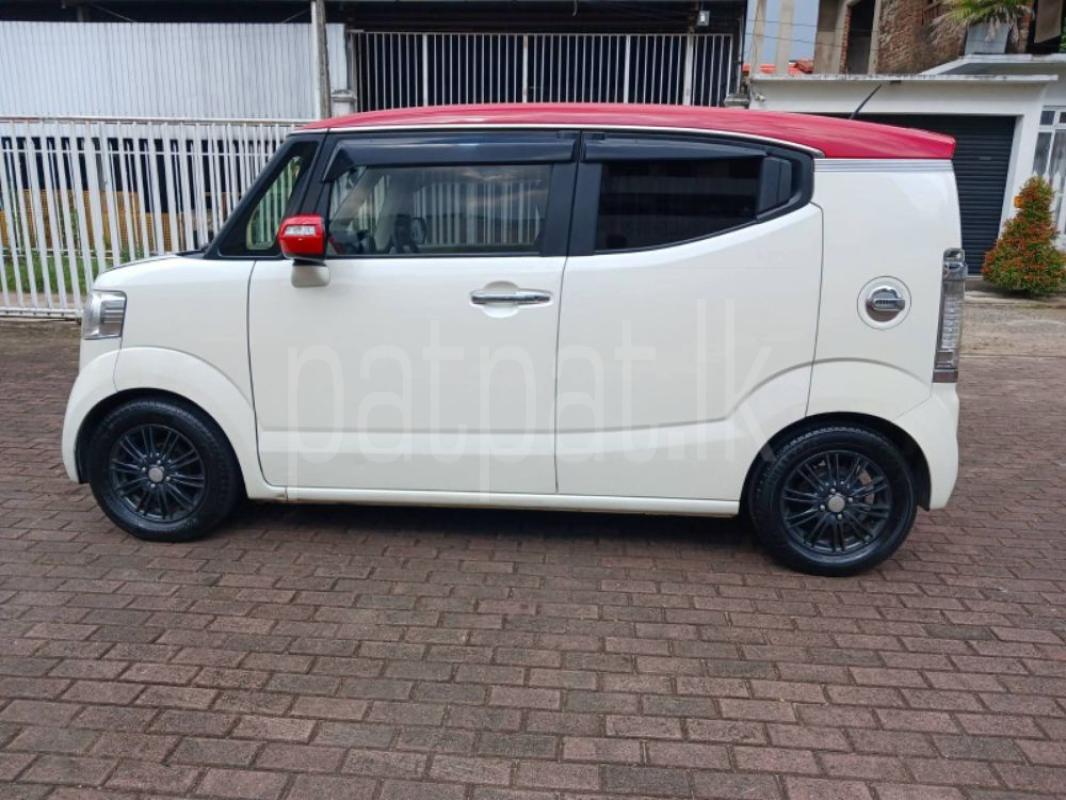 Advertisement image 6