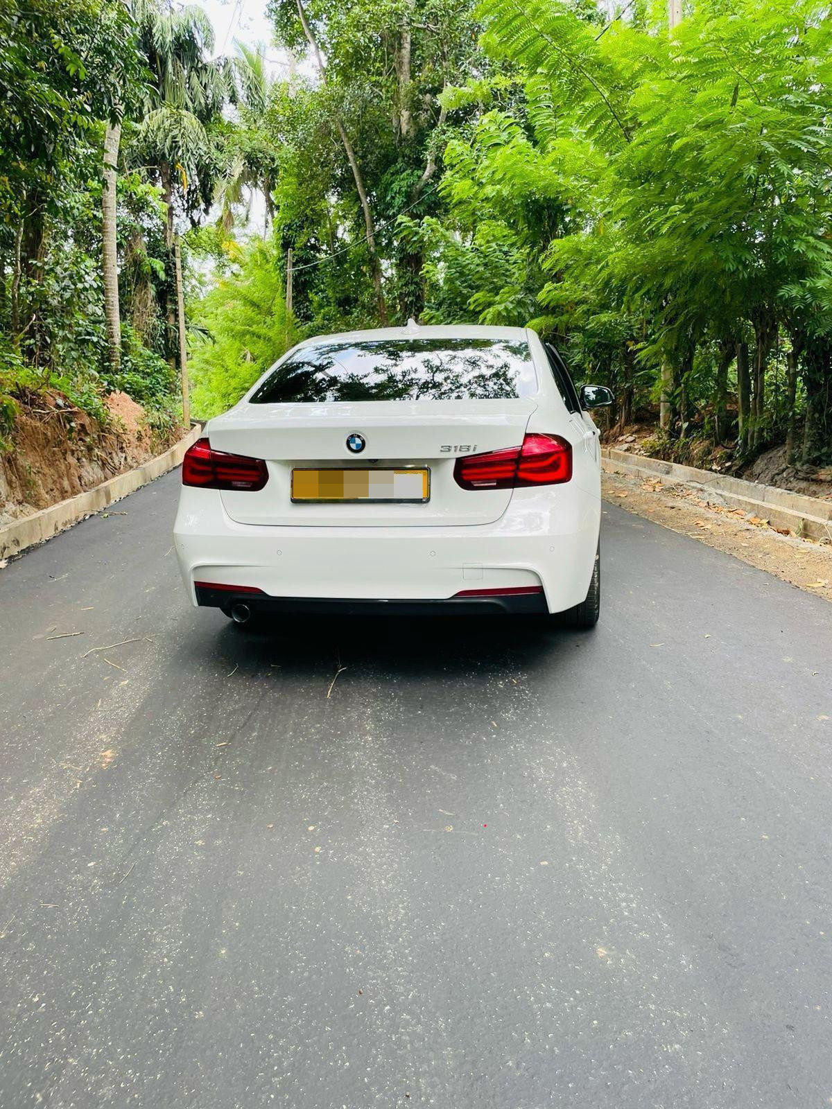 BMW 318i 2017 - பயன்படுத்தப்பட்டது கார் sale in Sri Lanka - patpat.lk