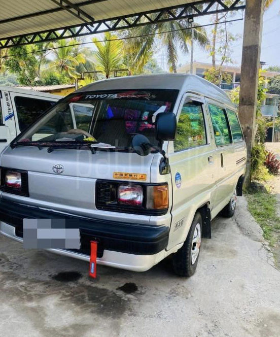 Toyota LiteAce 1985 - பயன்படுத்தப்பட்டது வேன் sale in Sri Lanka - patpat.lk