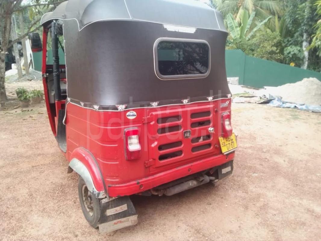 Bajaj Three Wheel 2016 - பயன்படுத்தப்பட்டது முச்சக்கர வண்டி sale in Sri Lanka - patpat.lk