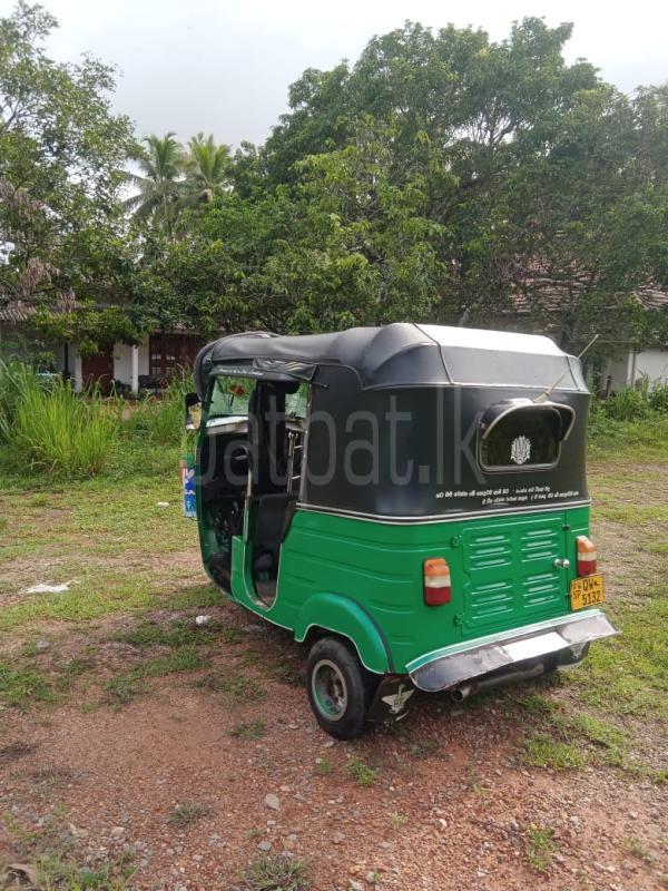 Bajaj Three Wheel 2010 - பயன்படுத்தப்பட்டது முச்சக்கர வண்டி sale in Sri Lanka - patpat.lk