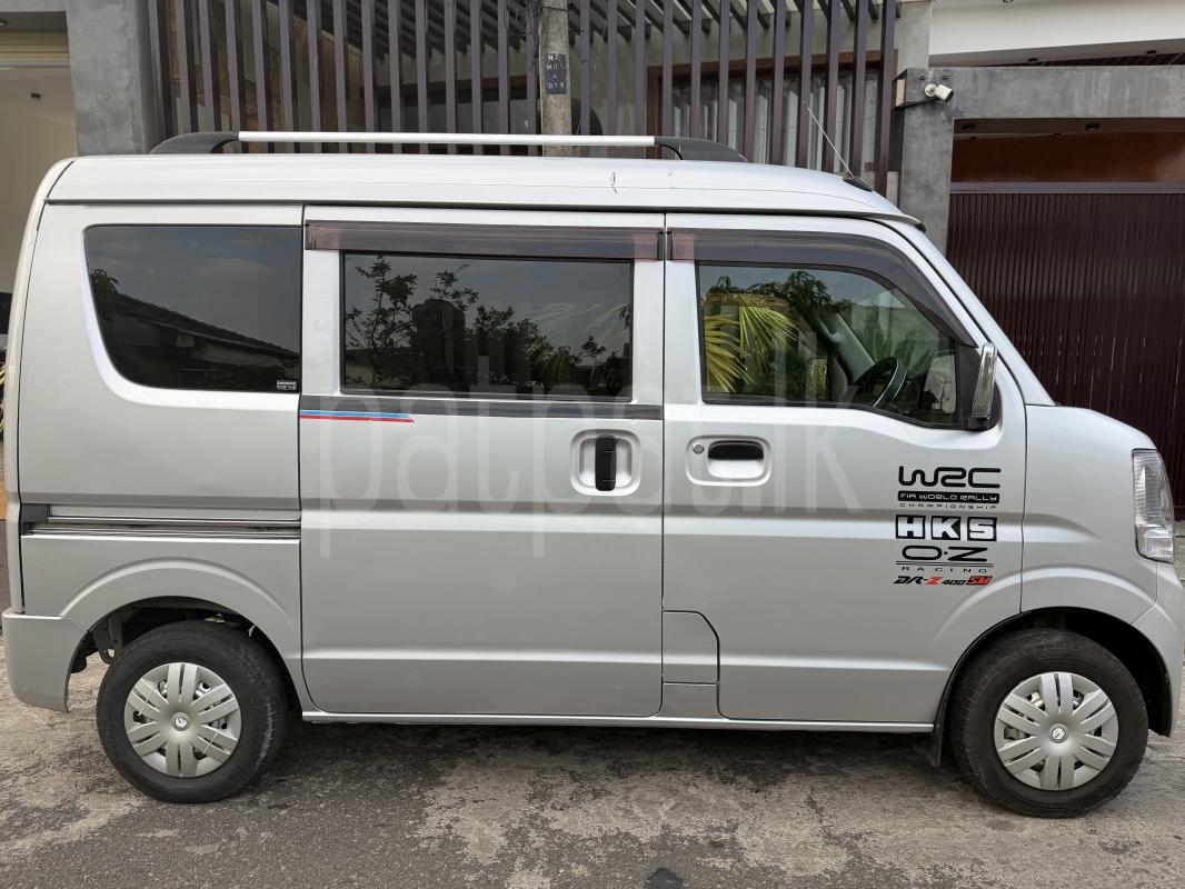 Advertisement image 3