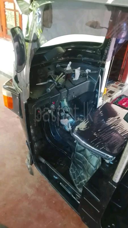 Bajaj Three Wheel 2013 - பயன்படுத்தப்பட்டது முச்சக்கர வண்டி sale in Sri Lanka - patpat.lk