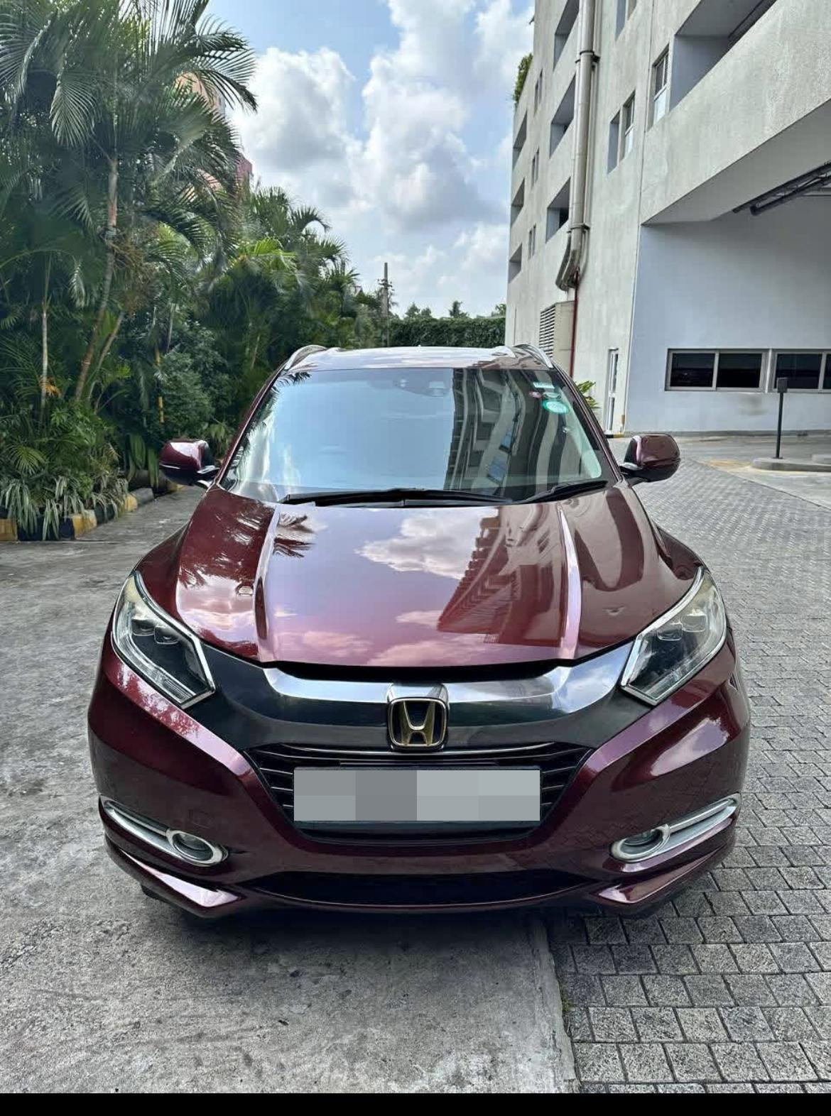 Honda Vezel 2014 - Used SUV sale in Sri Lanka - patpat.lk