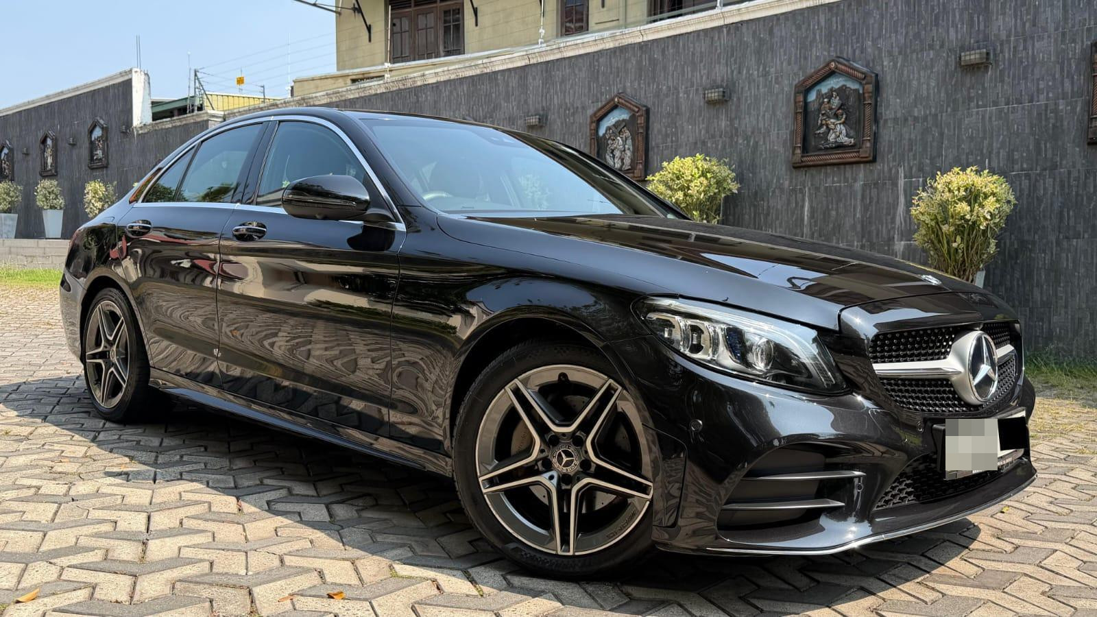 Mercedes Benz C200 2018 - பயன்படுத்தப்பட்டது கார் sale in Sri Lanka - patpat.lk