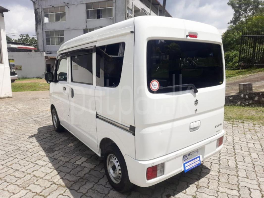 Advertisement image 5