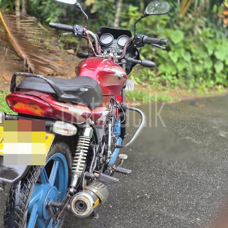 Bajaj Discover 2006 - பயன்படுத்தப்பட்டது பைக் sale in Sri Lanka - patpat.lk