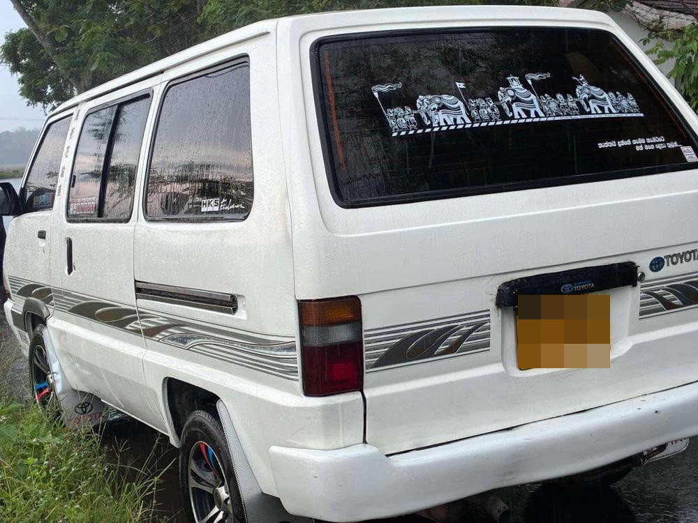 Toyota TownAce 1991 - භාවිතා කරන ලද වෑන් රථය sale in Sri Lanka - patpat.lk