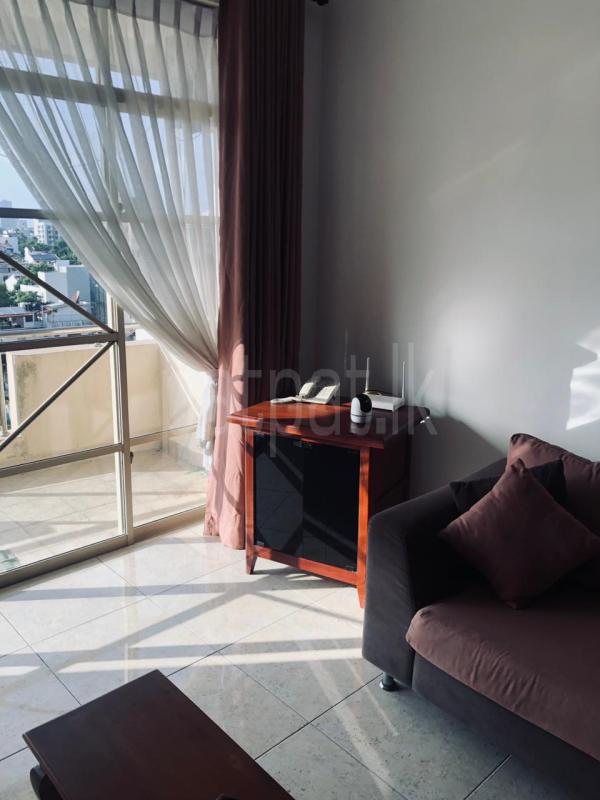 Furnished Apartment for Sale in Bambalapitiya (Colombo 04)