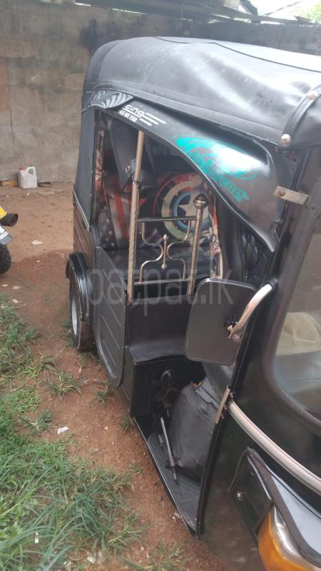 Bajaj Three Wheel 2010 - பயன்படுத்தப்பட்டது முச்சக்கர வண்டி sale in Sri Lanka - patpat.lk