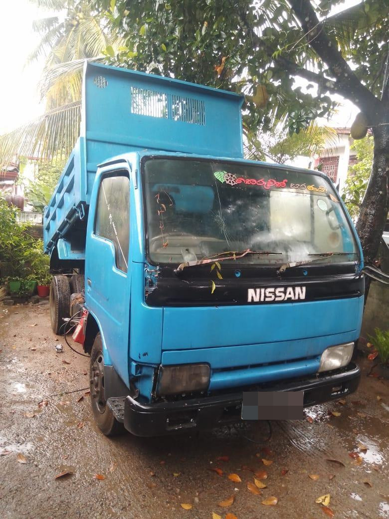 Nissan Atlas 1993 - භාවිතා කරන ලද ට්‍රක් රථය sale in Sri Lanka - patpat.lk