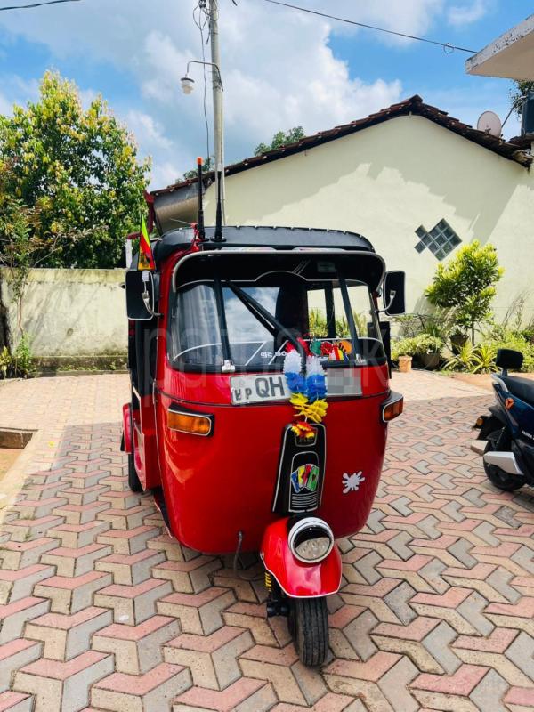 Bajaj Three Wheel 2006 - பயன்படுத்தப்பட்டது முச்சக்கர வண்டி sale in Sri Lanka - patpat.lk