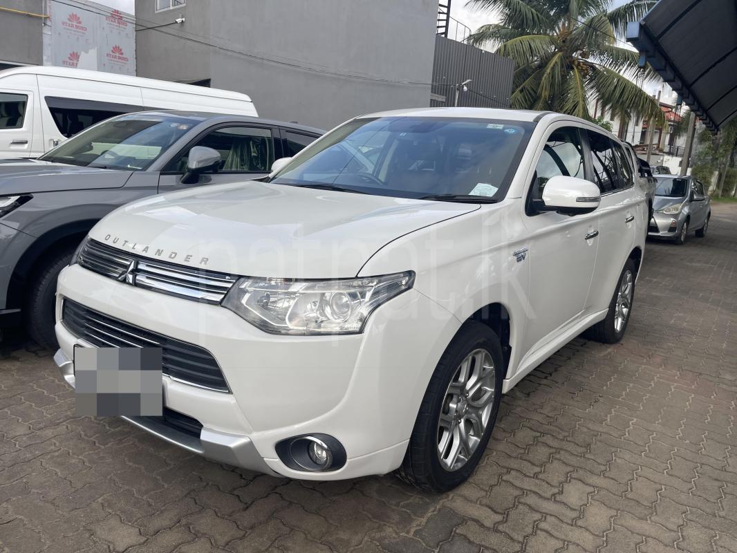 Mitsubishi Outlander 2015 - மறுசீரமைக்கப்பட்டது SUV sale in Sri Lanka - patpat.lk