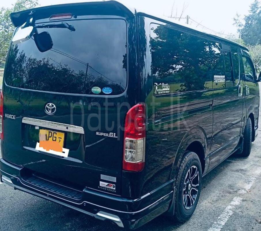 Toyota Hiace 2013 - பயன்படுத்தப்பட்டது வேன் sale in Sri Lanka - patpat.lk