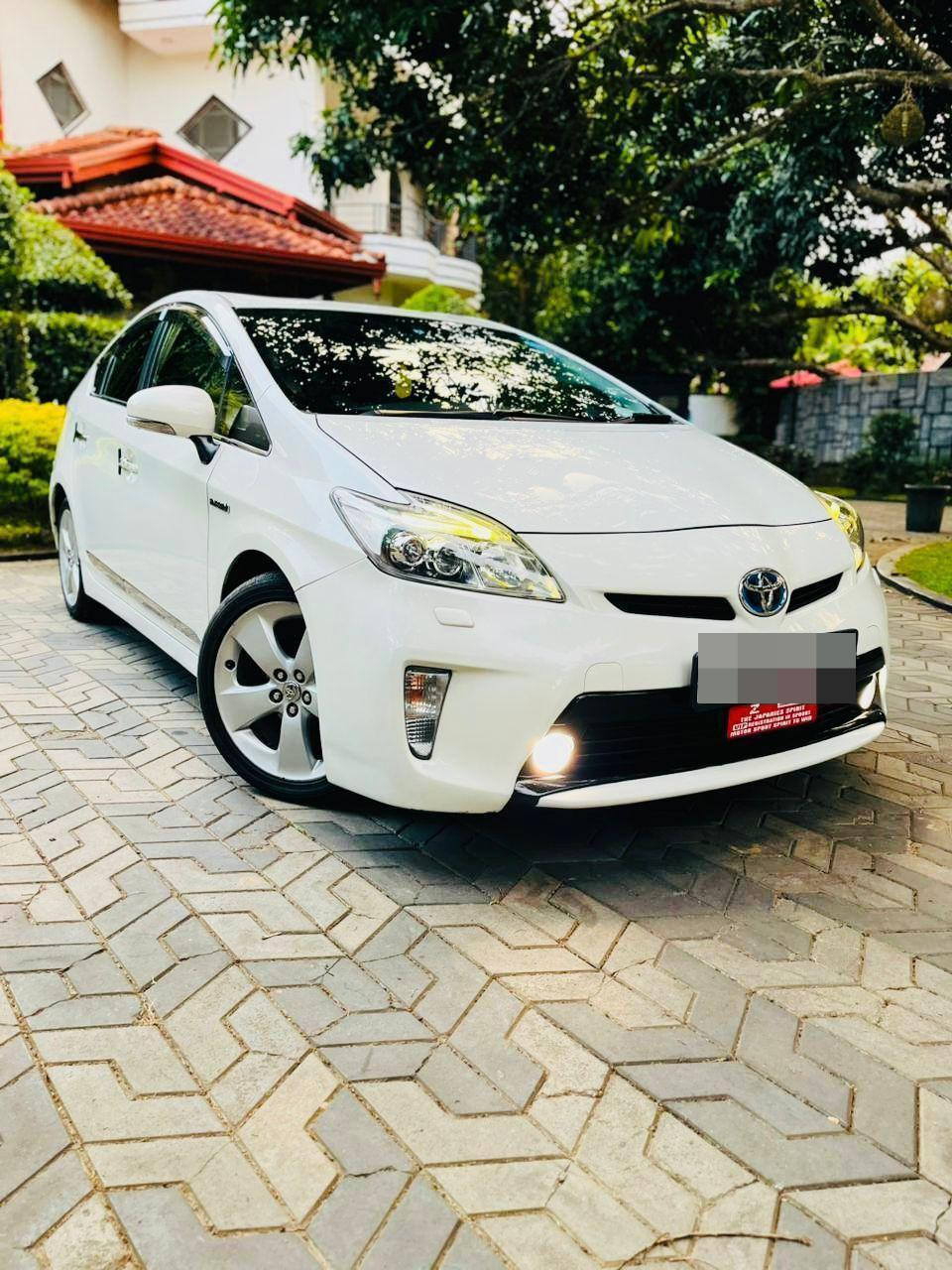 Toyota Prius 2014 ads-image-1