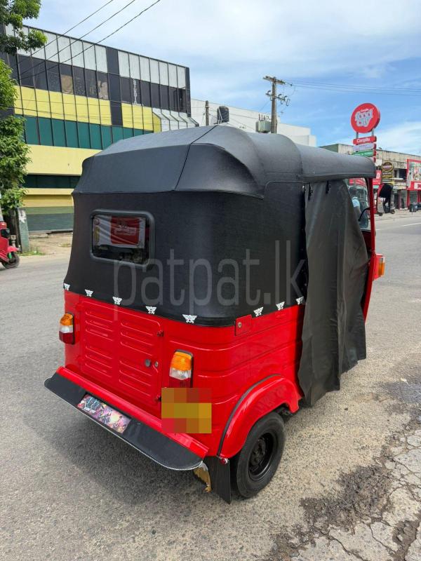 Bajaj Three Wheel 2016 - பயன்படுத்தப்பட்டது முச்சக்கர வண்டி sale in Sri Lanka - patpat.lk