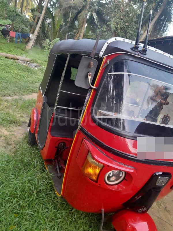 Bajaj 4 stroke 2011 - பயன்படுத்தப்பட்டது முச்சக்கர வண்டி sale in Sri Lanka - patpat.lk