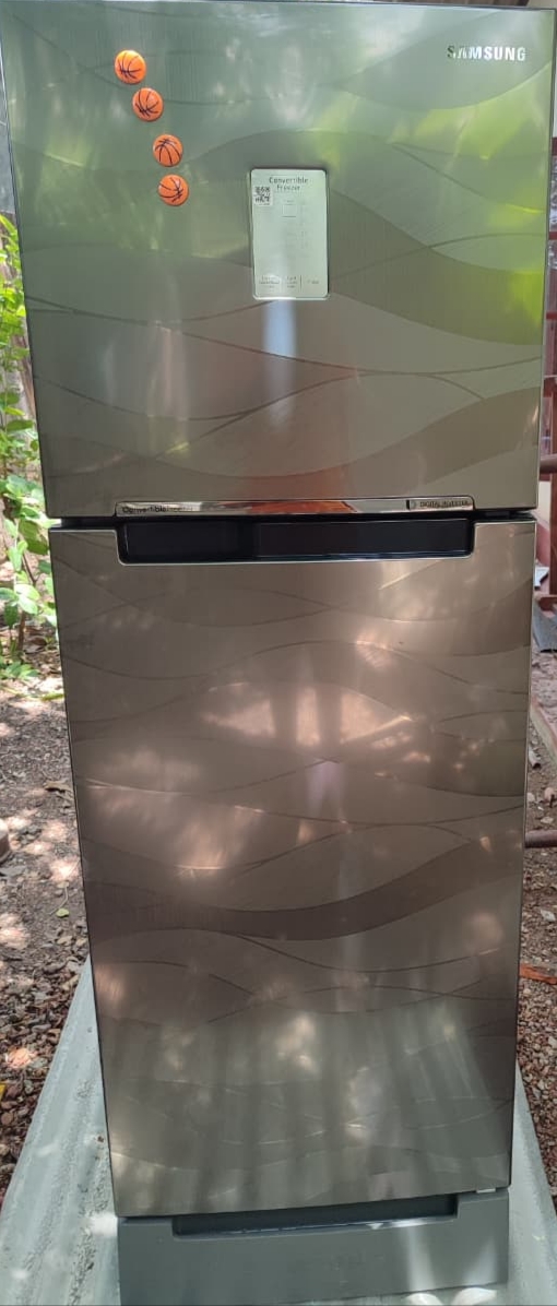 Samsung  digital inverter refrigerator 253L