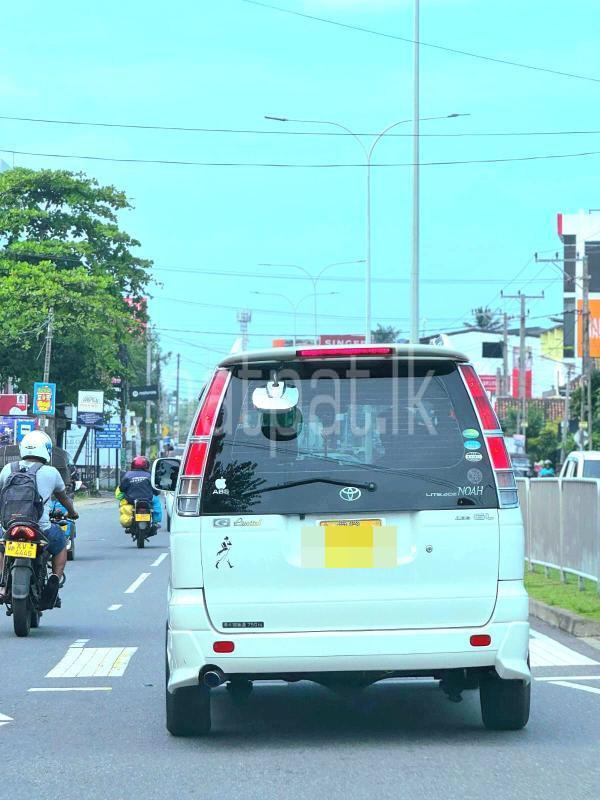 Advertisement image 6