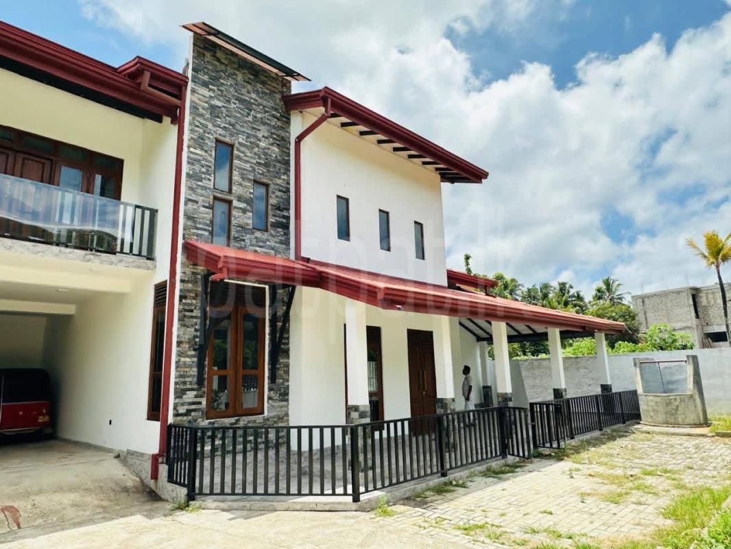 House for Sale in Gampaha ads-image-1