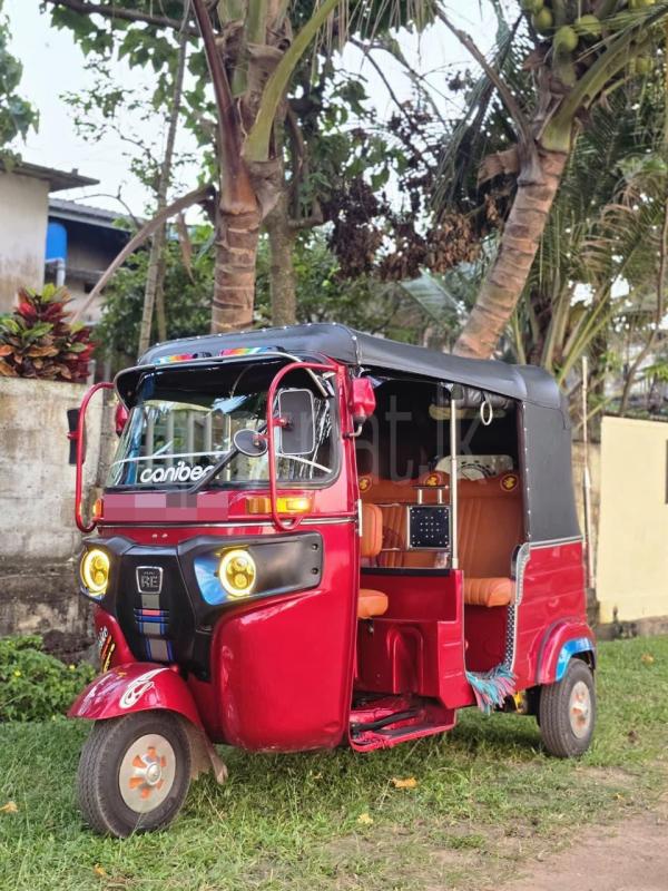 Bajaj Three Wheel 2015 - பயன்படுத்தப்பட்டது முச்சக்கர வண்டி sale in Sri Lanka - patpat.lk