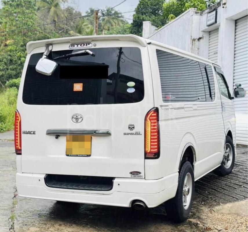 Toyota Hiace 2013 - Used Van sale in Sri Lanka - patpat.lk