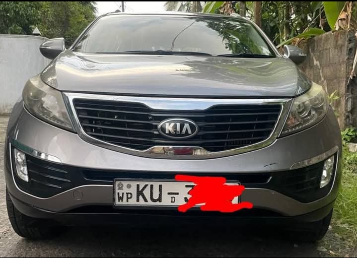 KIA Sportage 2012 ads-image-1