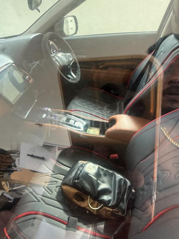 Honda Vezel 2014 - Used SUV sale in Sri Lanka - patpat.lk