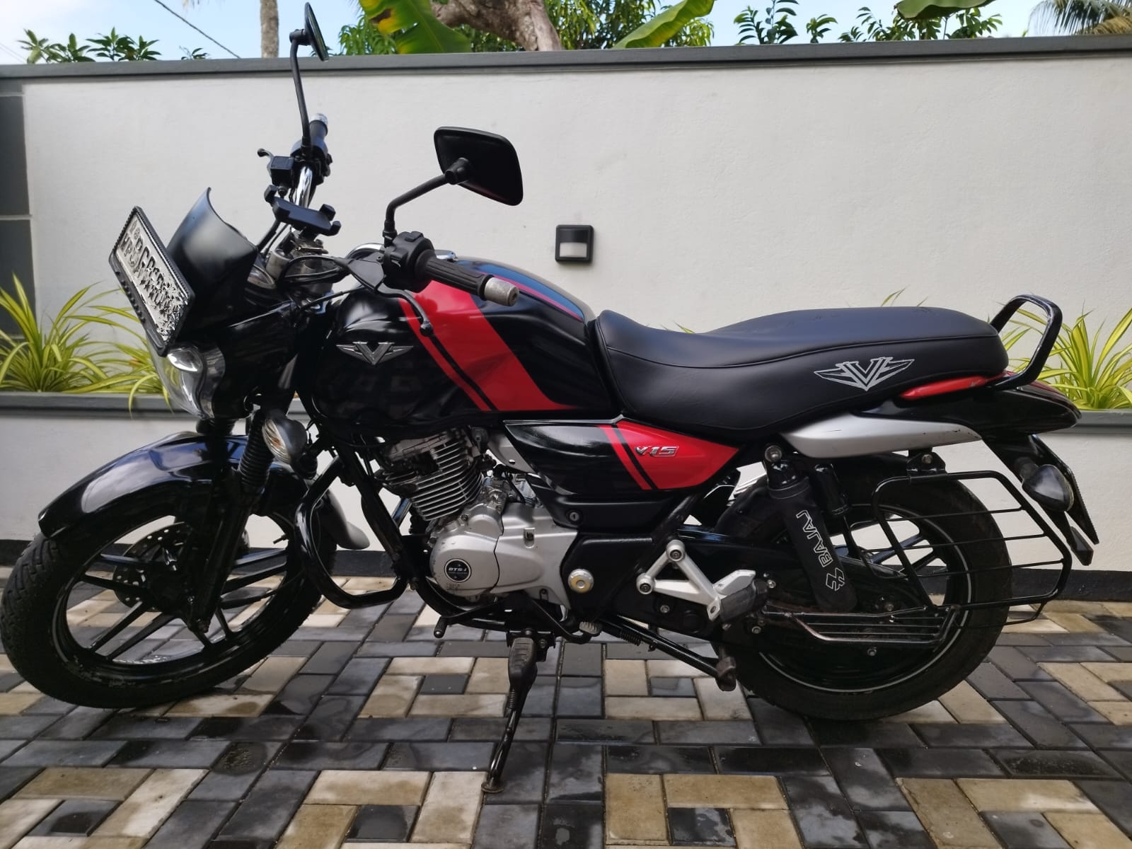 Bajaj V15 2016 - Used Bike sale in Sri Lanka - patpat.lk
