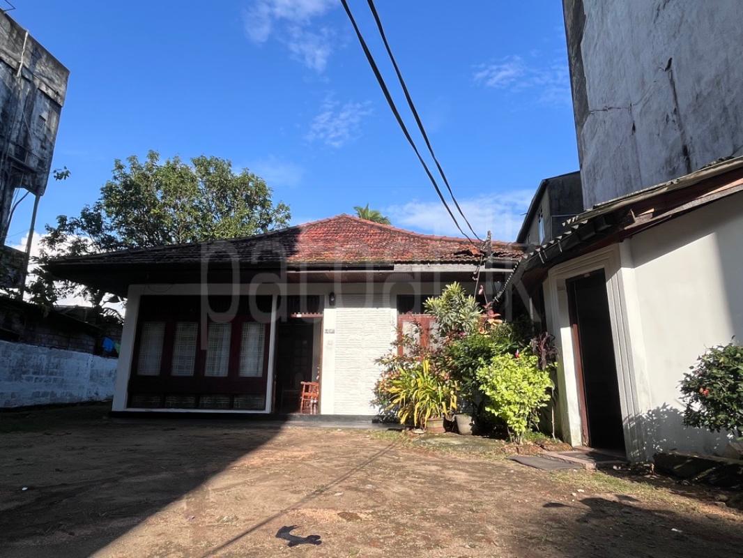 House for Sale in Ratmalana ads-image-1