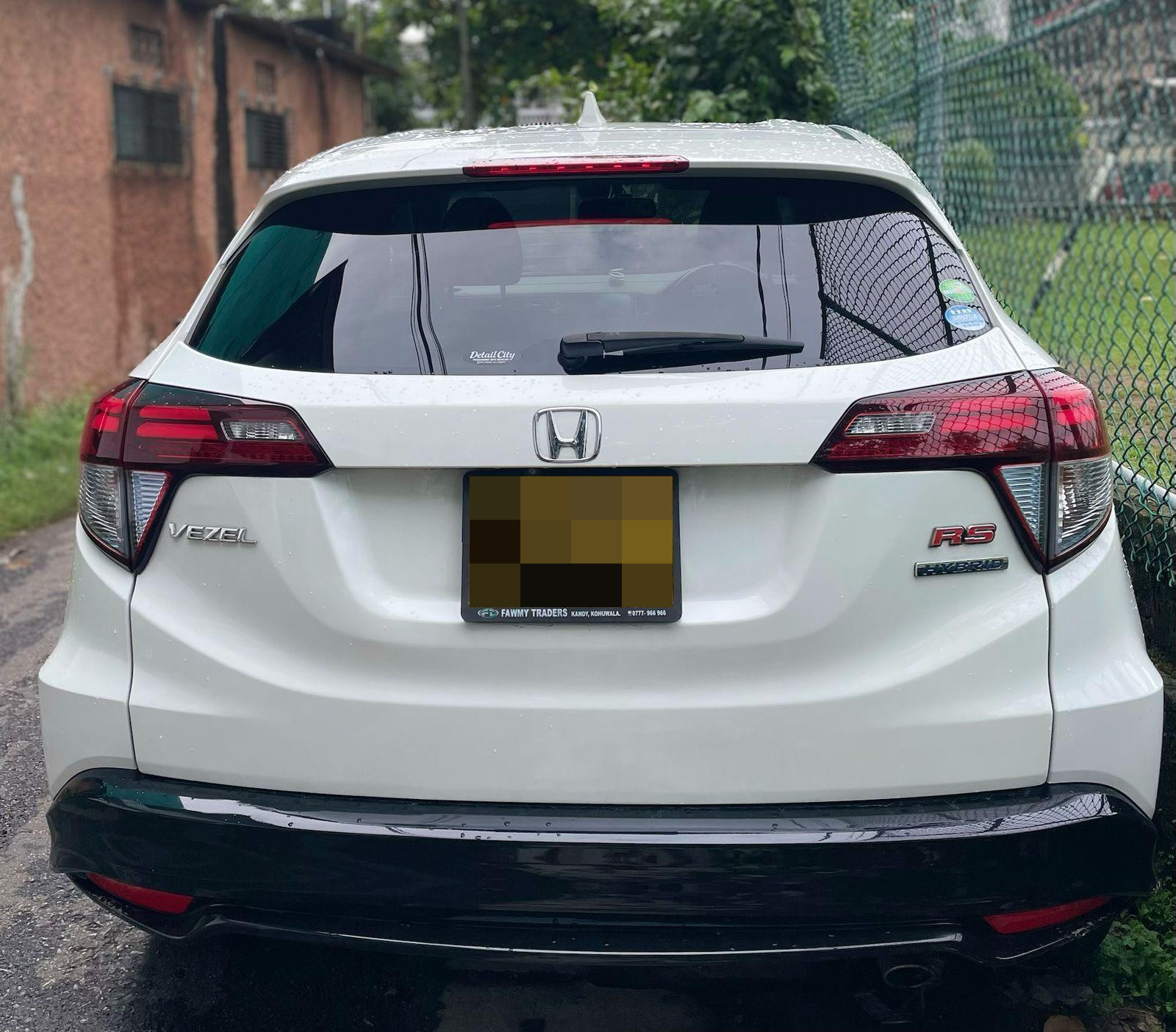 Honda Vezel 2016 - Used SUV sale in Sri Lanka - patpat.lk