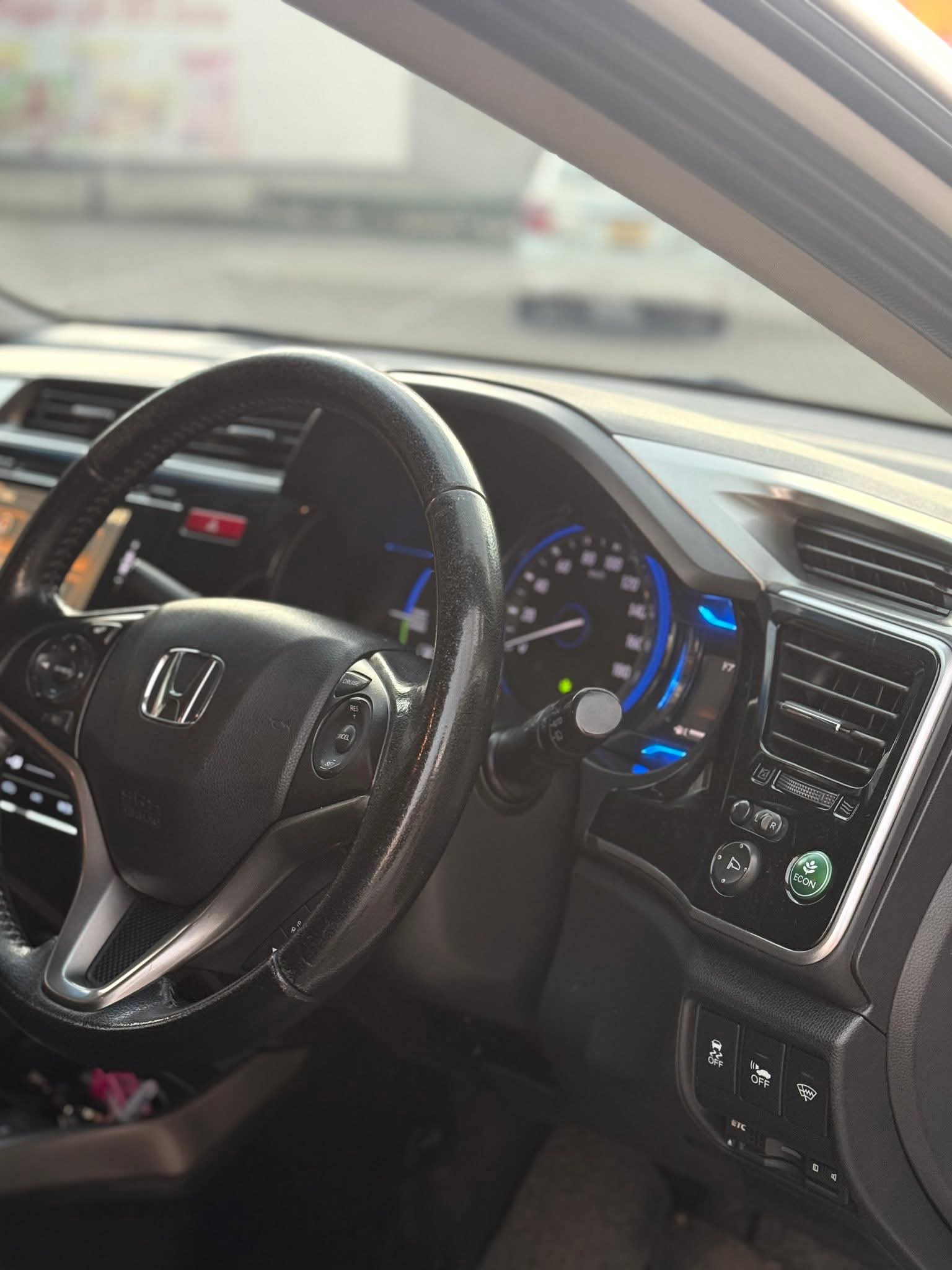 Honda Grace 2016 - Used Car sale in Sri Lanka - patpat.lk