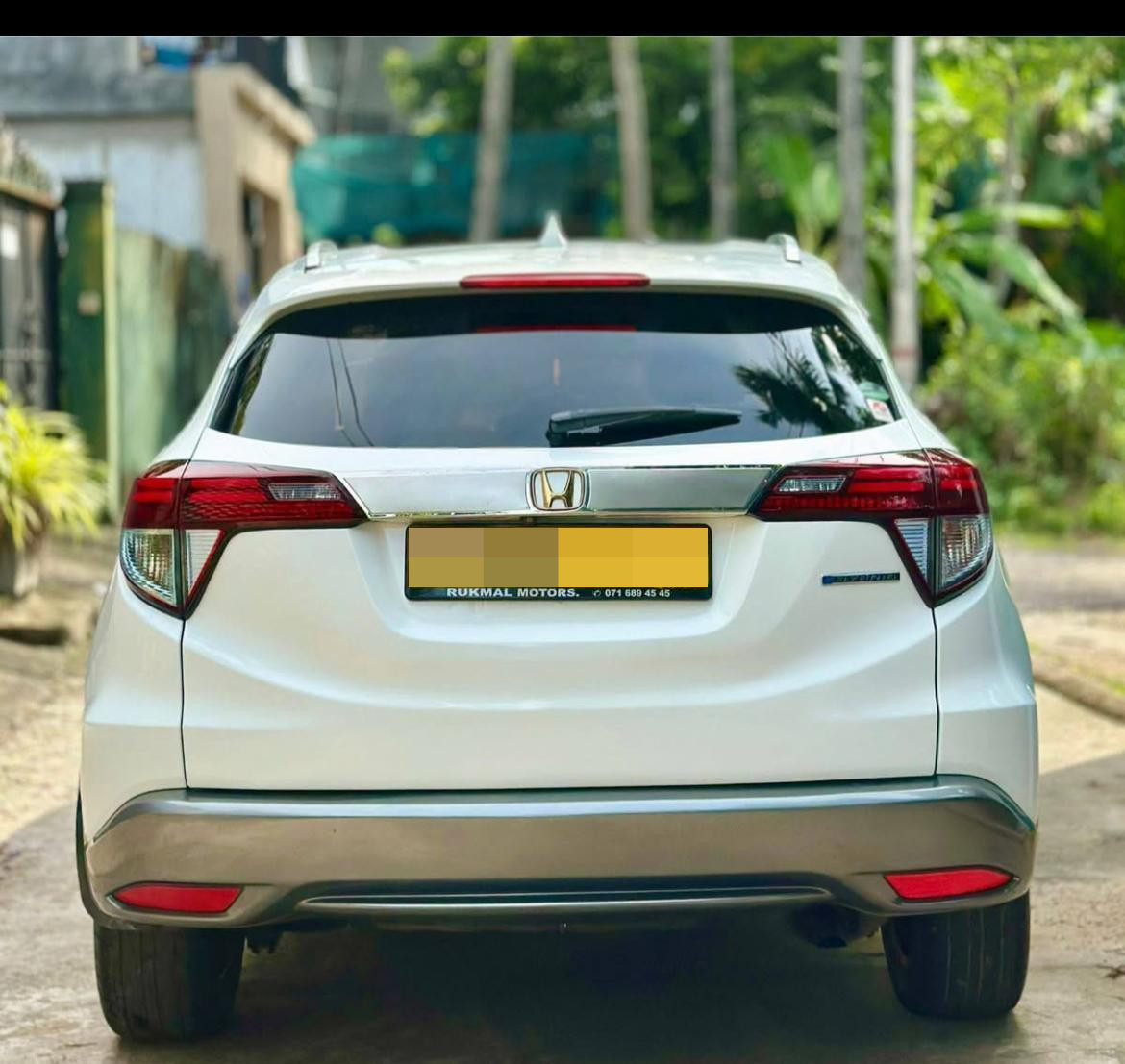 Honda Vezel 2014 - பயன்படுத்தப்பட்டது SUV sale in Sri Lanka - patpat.lk
