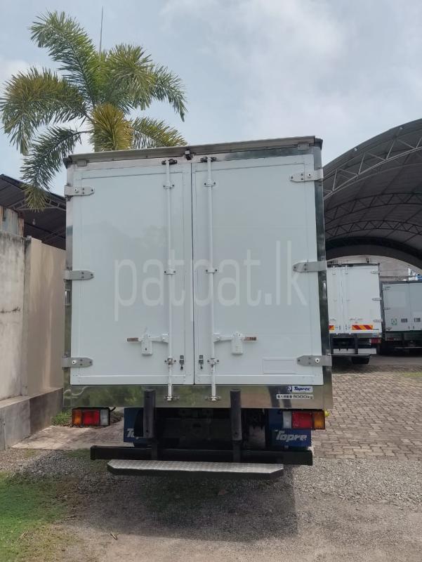 Isuzu ELF 2017 - Reconditioned Truck sale in Sri Lanka - patpat.lk