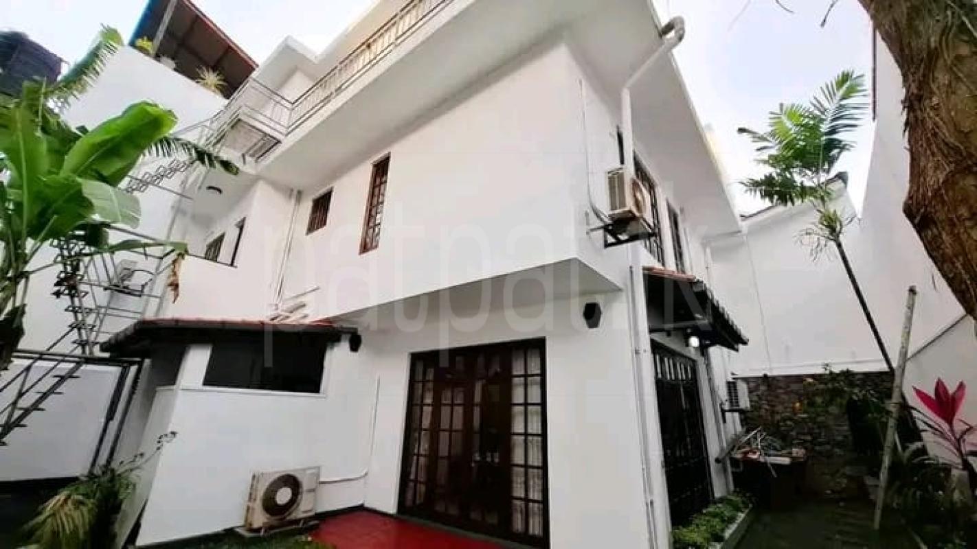 Advertisement image 5