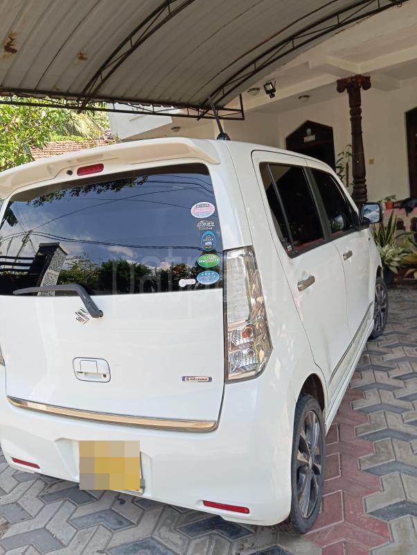 Suzuki Wagon R 2015 - பயன்படுத்தப்பட்டது கார் sale in Sri Lanka - patpat.lk