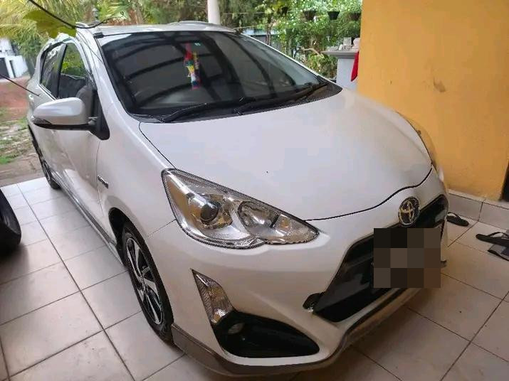 Toyota Aqua 2015 - Used Car sale in Sri Lanka - patpat.lk