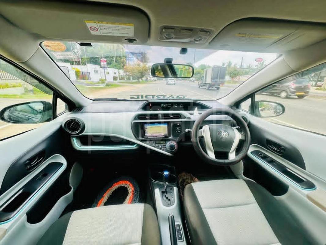 Toyota Aqua 2012 - பயன்படுத்தப்பட்டது கார் sale in Sri Lanka - patpat.lk