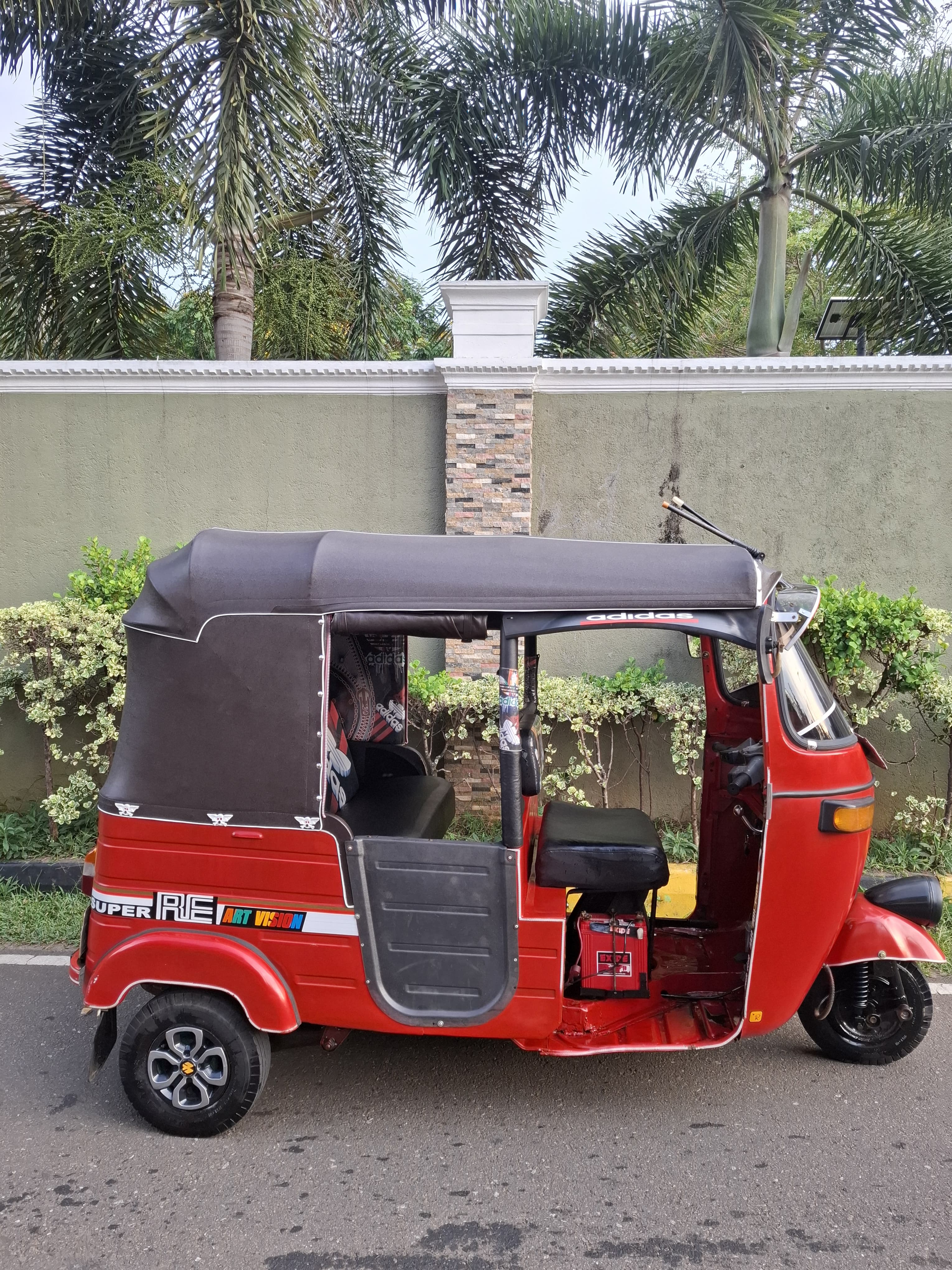 Bajaj Three Wheel 2009 - பயன்படுத்தப்பட்டது முச்சக்கர வண்டி sale in Sri Lanka - patpat.lk