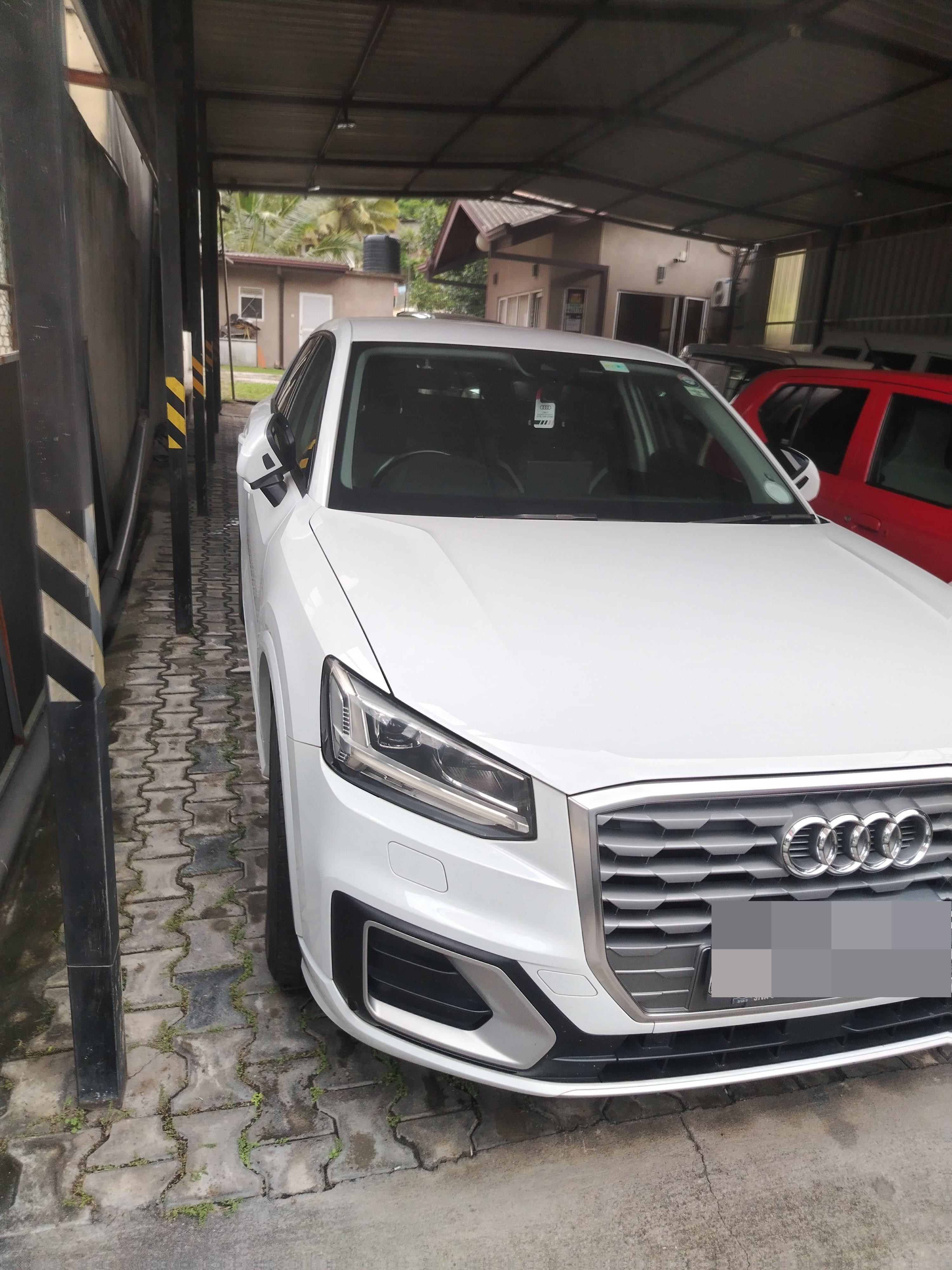Audi Q2 2018 - பயன்படுத்தப்பட்டது SUV sale in Sri Lanka - patpat.lk