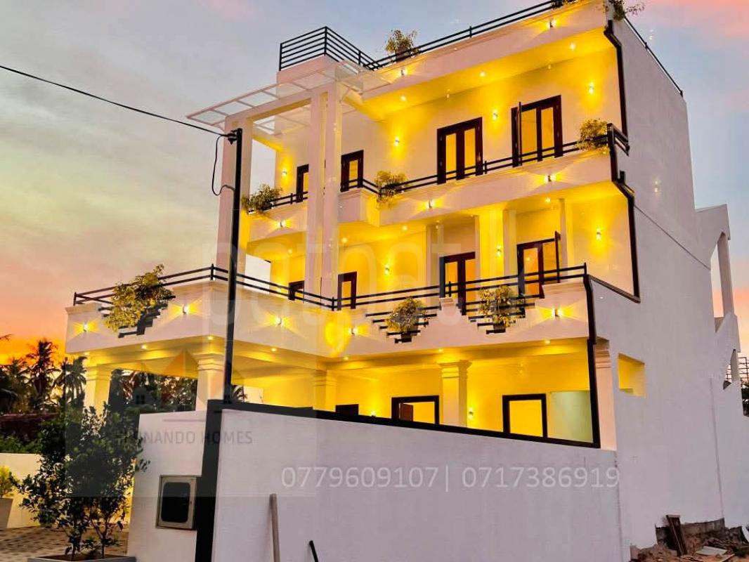 Advertisement image 5