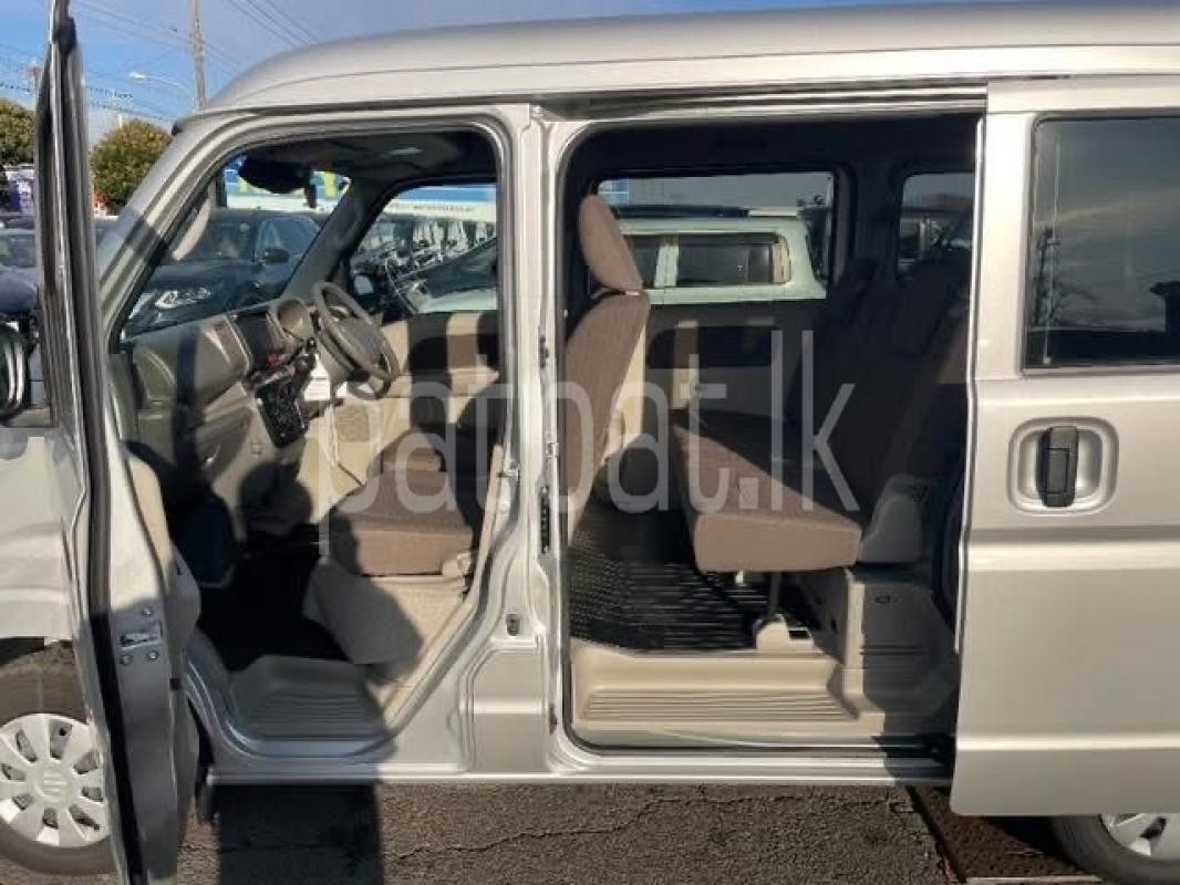 Advertisement image 6