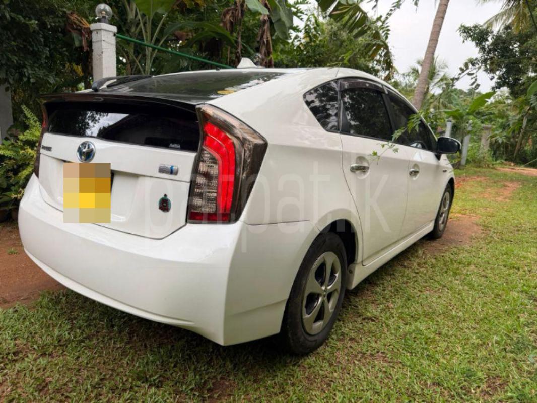 Toyota Prius 2011 - Used Car sale in Sri Lanka - patpat.lk