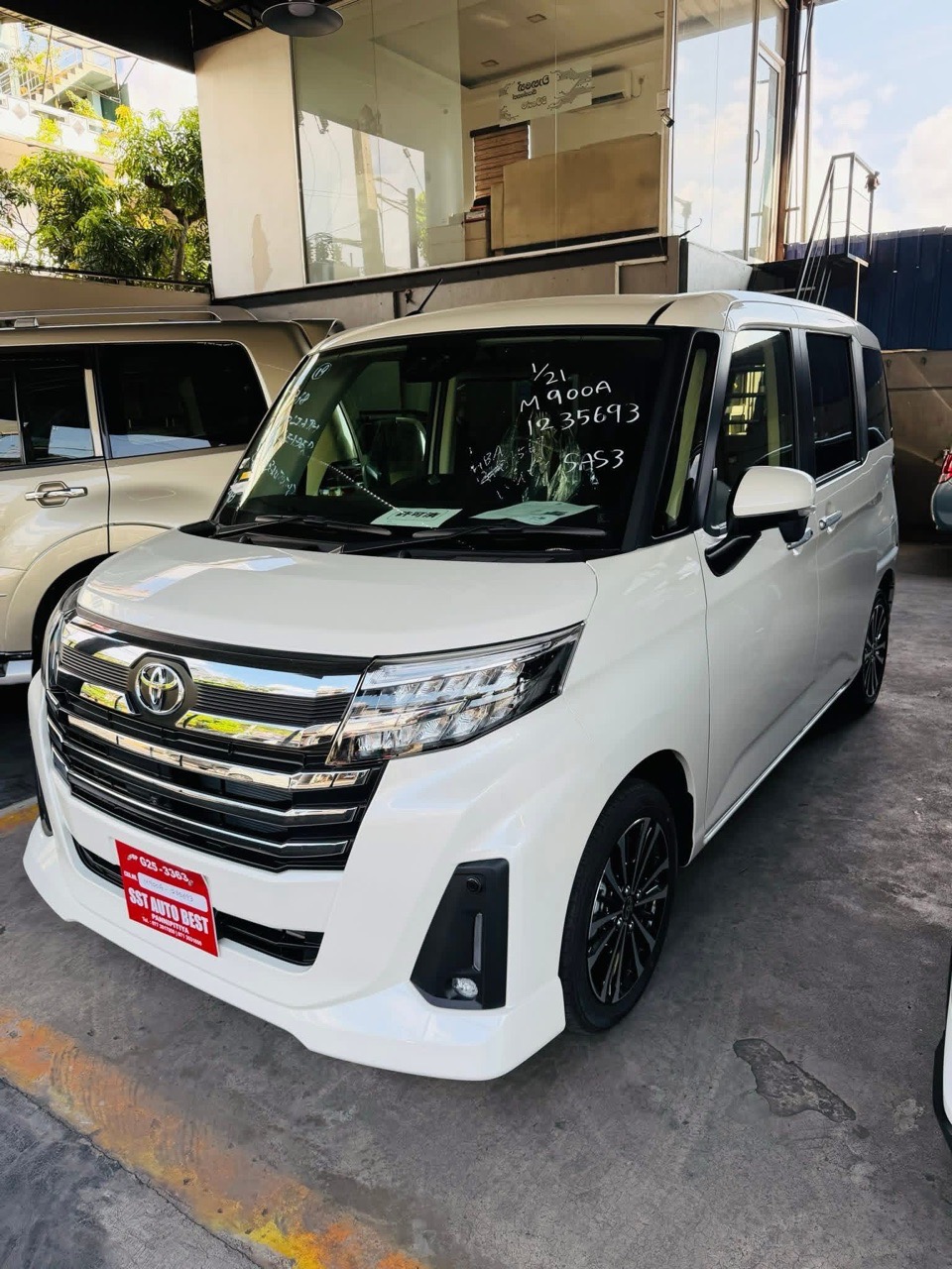 Toyota Roomy 2025 - අලුත් වෑන් රථය sale in Sri Lanka - patpat.lk