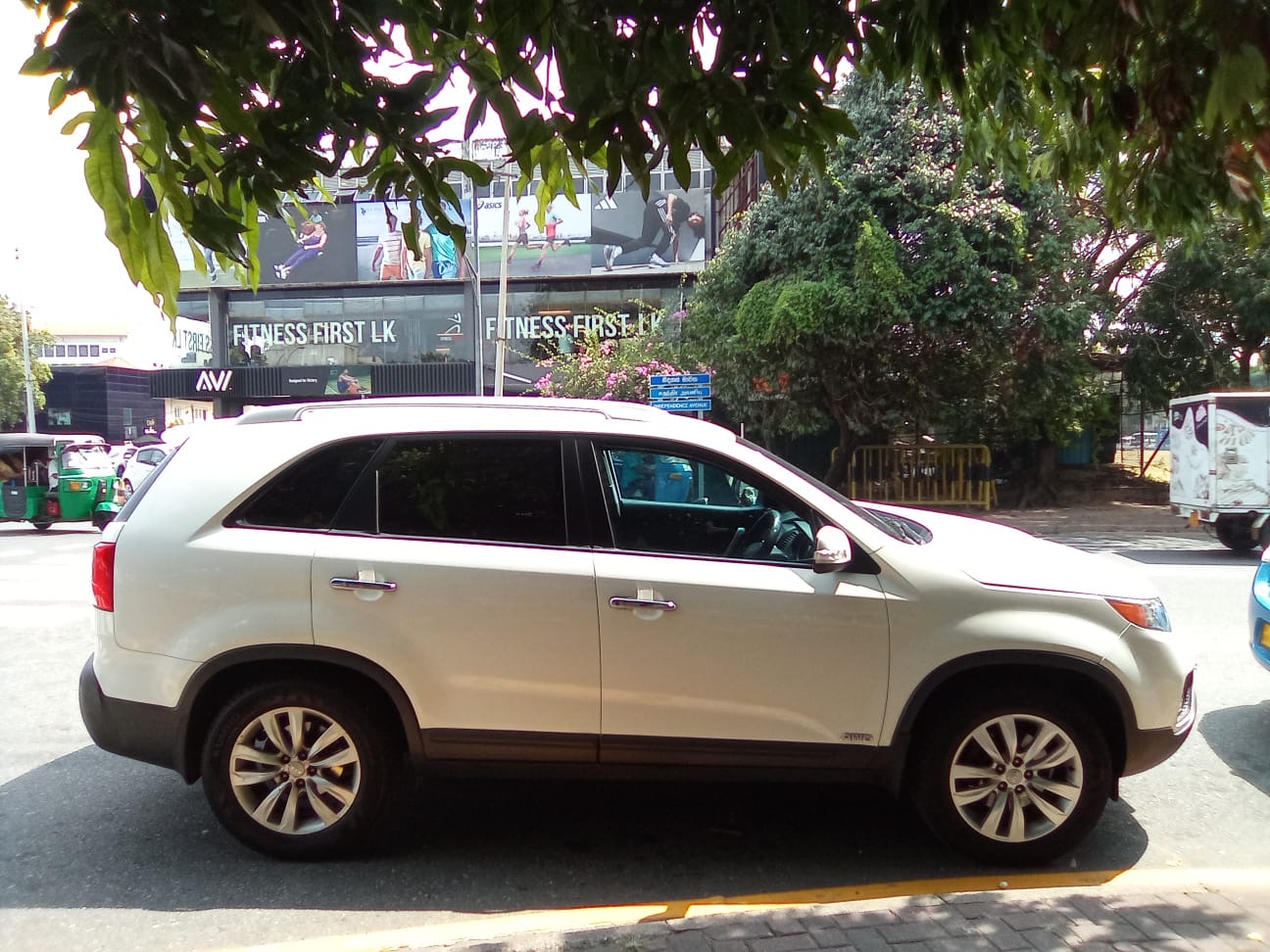 KIA Sorento 2012 - භාවිතා කරන ලද SUV රථය sale in Sri Lanka - patpat.lk
