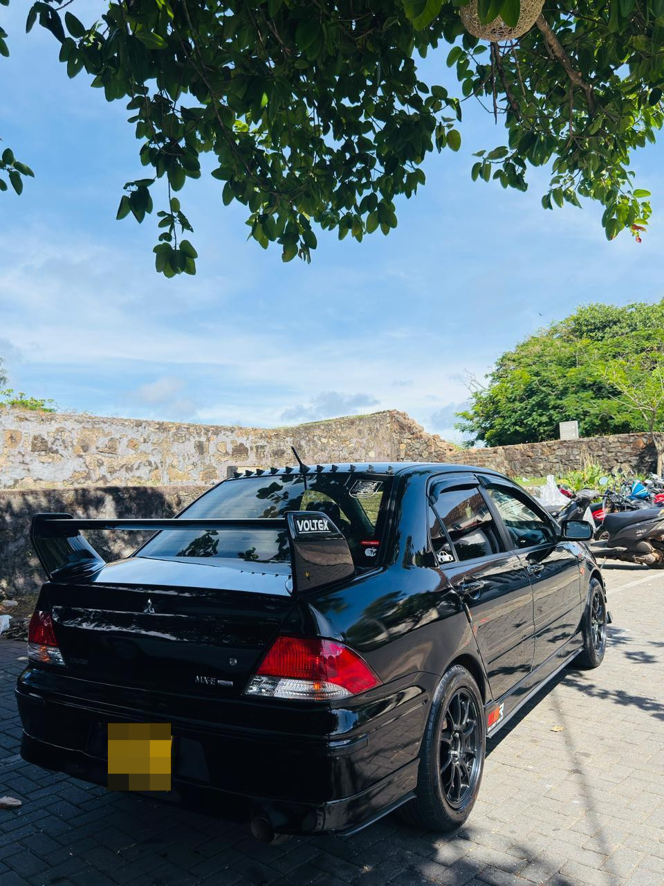 Mitsubishi Lancer 2001 - Used Car sale in Sri Lanka - patpat.lk