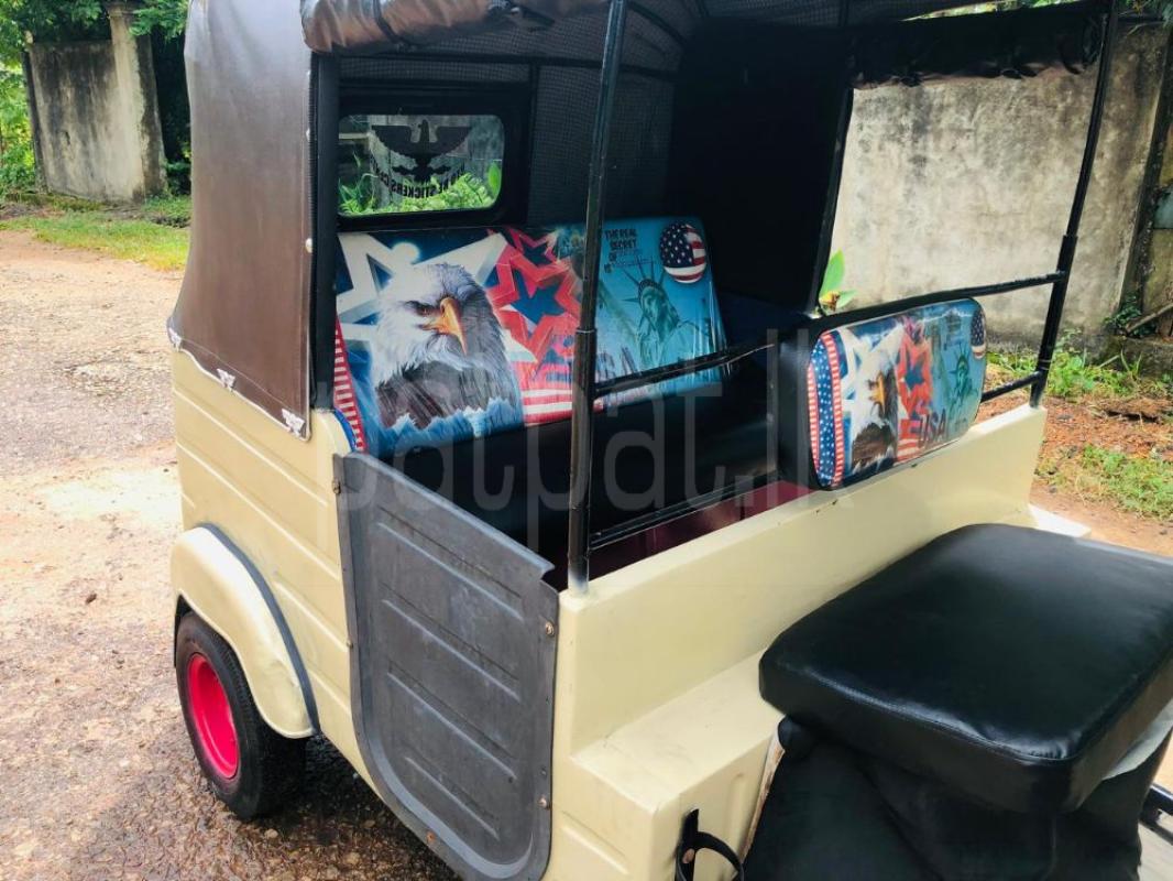 Bajaj 2 stroke 1995 - භාවිතා කරන ලද ත්‍රිරෝද රථය sale in Sri Lanka - patpat.lk