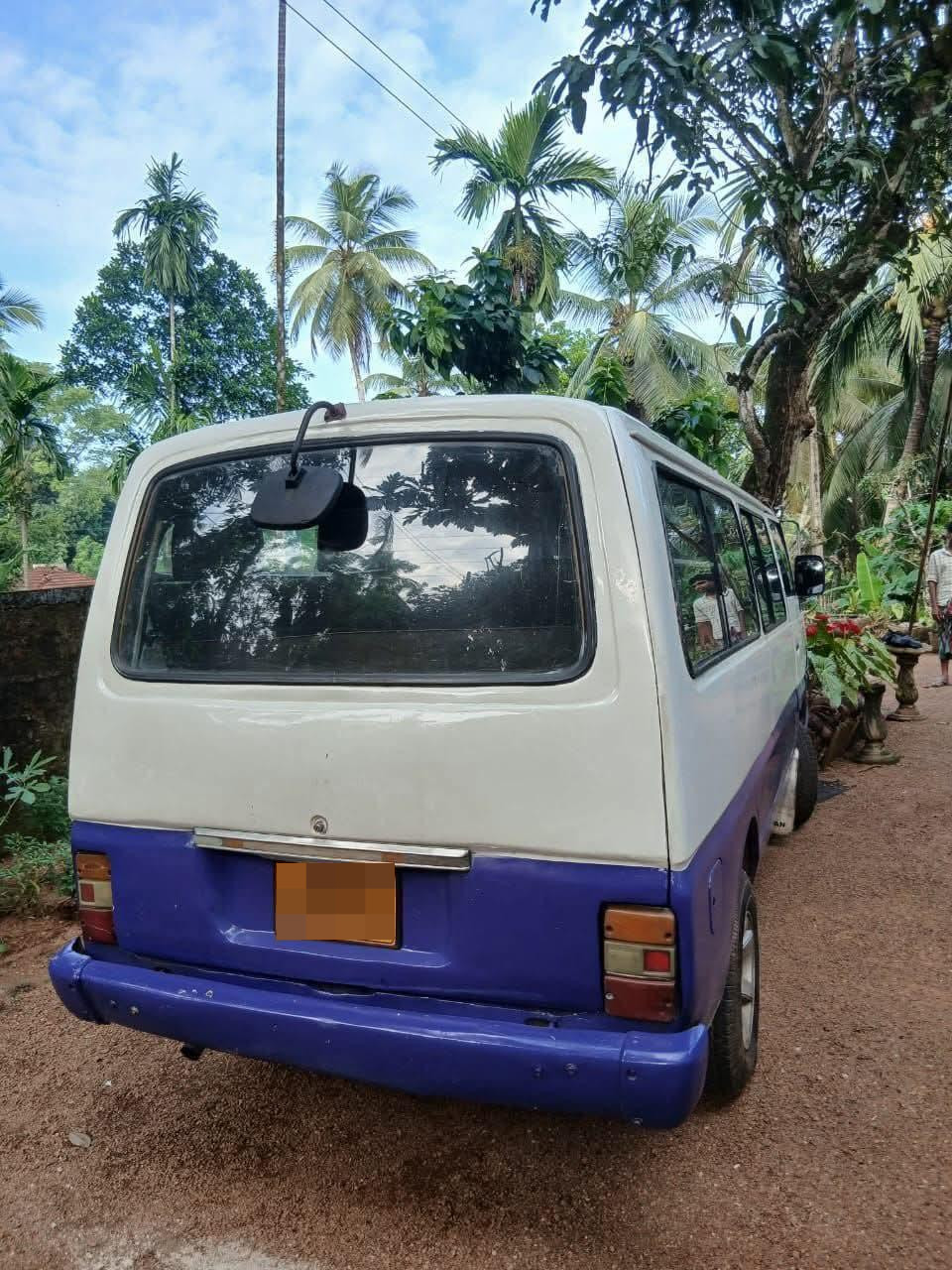 Nissan Caravan 1987 - பயன்படுத்தப்பட்டது வேன் sale in Sri Lanka - patpat.lk